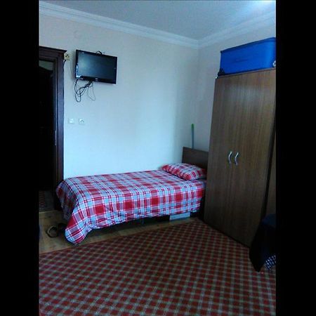 Nisa Pansiyon Akçaabat Esterno foto